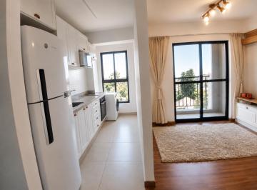 Apartamento moderno, bem conservado e pronto para morar, localizado no Novo Mund · Apartamento à venda no Novo Mundo – 2 quartos, suíte, sol da tarde e vista livre