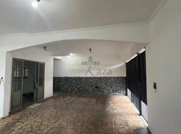 Casa · 150m² · 3 Quartos · 2 Vagas · Casa - Sobrado - Bosque dos Eucaliptos - 3 Dormitórios - 150m².