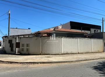 Casa · 45m² · 2 Quartos · 2 Vagas · Casa térrea de esquina