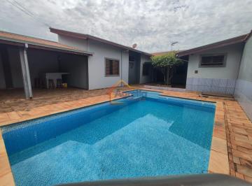 Casa · 191m² · 2 Quartos · 2 Vagas · PISCINA, CHURRASQUEIRA E ESPAÇO PARA LAZER