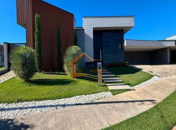 Casa · 209m² · 3 Quartos · 4 Vagas · Condomínio Morro do Sol - CASA TÉRREA DE ALTO PADRÃO COM 3 SUÍTES, PISCINA AQUECIDA E PROJETO CONTEM