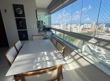 202608292147084008.jpeg · COBERTURA DUPLEX COM VISTA PARA O MAR | 2 SUÍTES | 96 M² | ITAIGARA | 3 BANHEIROS | 2 VAGAS SOLTAS |