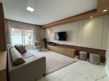 Casa · 140m² · 4 Quartos · 3 Vagas · Casa Reformada, 4 Dormitórios, Suíte com Closet, Solarium, Churrasqueira e 3 Vagas no Campo Grande –