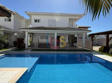 Casa · 172m² · 4 Quartos · 1 Vaga · Vendo Casa com 04 Quartos a 200 metros da Praia