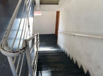 img0 · Apartamento com 2 Quarto(s) e 1 banheiro(s) para Alugar, 40 m² por R$ 1800 / Mês