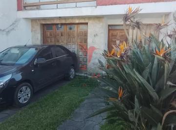 Notice: Undefined offset: 7 in /home/vivalisto/htdocs/vivalisto.com.br/src/flity/www2/__imovelweb.php on line 551 · SOBRADO LOCALIZADO NA ZONA NORTE PROXIMO A DOM JOAQUIM