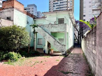 ef01f21e24ad0072e4812d6d581656239f6e0e94 · Casa em localização privilegiada com 430 m²