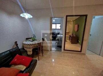 7d127ba0d65d0e056424d921f38f41b7be720695 · Apartamento no Gonzaga, 2 Dormitórios, Suíte e Vaga Privativa | Porteira Fechada