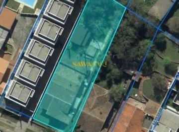 Terreno · 769m² · Casa Padrão com Terreno no Guabirotuba