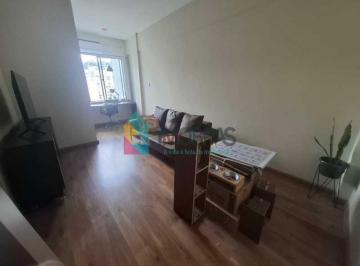 Apartamento · 41m² · 1 Quarto · GLÓRIA !! APARTAMENTO REFORMADO COM SALA AMPLA,QUARTO ESPAÇOSO E ÁREA DE SERVÇO