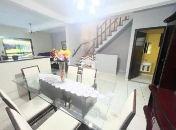Casa · 720m² · 3 Quartos · 4 Vagas · Sobrado para venda em Samambaia de 720.00m² com 3 Quartos, 1 Suite e 4 Garagens