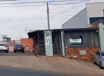 Comercial · 300m² · 4 Vagas · Prédio Comercial para alugar em Vila Santa Maria de 300.00m² com 4 Garagens