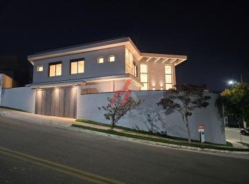 Foto 01 · Casa de luxo em condomínio - 4 quartos, 4 suítes, 3 salas, 4 banheiros, 4 vagas - Santana de Parnaíb