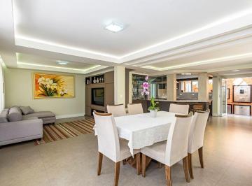 Casa de 3 quartos, Curitiba · Triplex com piscina aquecida, espaço gourmet e vista para a Serra do Mar no Pilarzinho