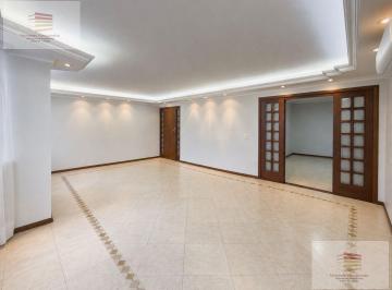Apartamento · 248m² · 3 Quartos · Asa Sul - SQS 312 - 200m2 de APrivativa 03 quartos 01 suíte - 02 vaga - armários - com algumas mobi