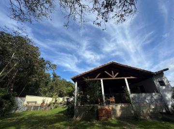 Rural de 4 quartos, Santa Isabel · 4 QUARTOS COM PISCINA CASA DE CAMPO A VENDA EM SANTA ISABEL COTATO COM A NATUREZA !!