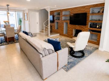 Casa · 230m² · 4 Quartos · Casa para venda em Vila Andrade de 230.00m² com 4 Quartos e 3 Suites