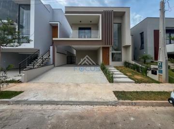 Casa · 242m² · 3 Quartos · 4 Vagas · Casa para venda em Jardim Ermida I de 242.00m² com 3 Quartos, 3 Suites e 4 Garagens
