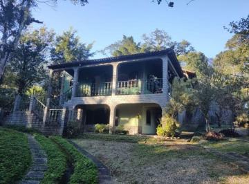 Casa de 5 quartos, Guapimirim · Casa duplex c/3 salas, 4 qtos (1 suíte c/hidro), jogos, piscina, 280 m2 const, terreno de 1.218 m2.