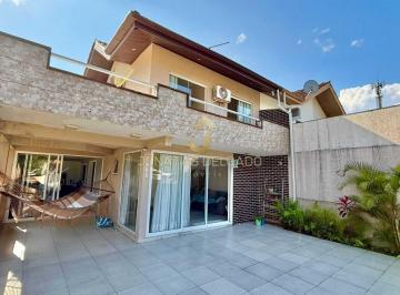 Casa · 93m² · 3 Quartos · 1 Vaga · Sobrado à venda no bairro Centro - Guaratuba/PR