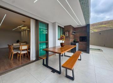 Apartamento · 216m² · 3 Quartos · 3 Vagas · Apartamento à venda no bairro Cascatinha em Juiz de Fora/MG