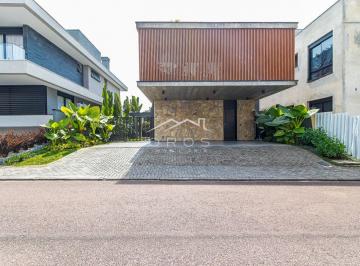 Casa de 3 quartos, Curitiba · Casa de Alto Padrão com 3 Suítes e Rooftop no Condomínio Boulevard Versailles