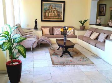Apartamento · 300m² · 5 Quartos · 2 Vagas · Apartamento mobiliado para locação, com 5 dormitórios e 3 suítes no Boqueirão.