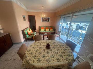 Apartamento · 95m² · 3 Quartos · 1 Vaga · Apartamento Enseada La Paz