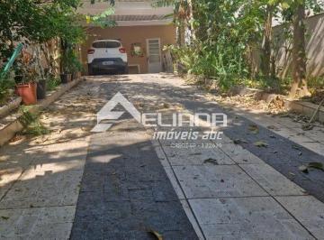 Casa · 299m² · 2 Quartos · 6 Vagas · Imóvel com 2 moradias - 2 quartos 6 vagas