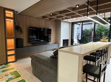 Casa de 3 quartos, Curitiba · Casa contemporânea e sofisticada em condomínio fechado no Jardim Social
