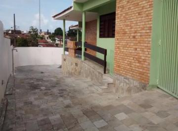 Casa · 205m² · 3 Quartos · 4 Vagas · CASA RESIDENCIAL COM 03 SUÍTES NO 13 DE MAIO, MEDINDO 205 METROS DE ÁREA PRIVATIVA, COM TERRENO 30 X