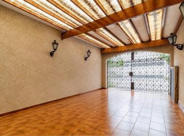 Casa · 150m² · 3 Quartos · 2 Vagas · Casa à venda em Moema, São Paulo-SP: 3 quartos, 1 suíte, 4 banheiros, 2 vagas, 150m² de área! #Imóv