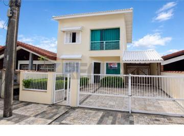 Casa · 161m² · 3 Quartos · 3 Vagas · Sobrado à Venda: Oportunidade em Peruíbe, SP!