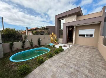 Casa · 90m² · 3 Quartos · 1 Vaga · Casa alto padrão 3 dormitórios em tramandai