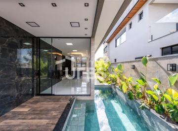Casa · 164m² · 3 Quartos · 2 Vagas · Casa à venda – Condomínio Parqville Jacarandá – 3 suítes, piscina aquecida com hidromassagem, pé-dir