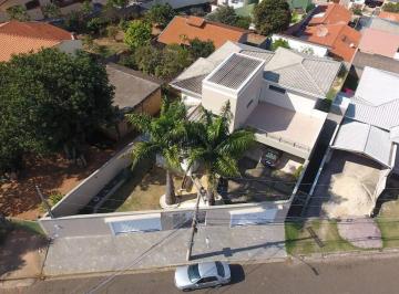 Casa · 297m² · 4 Quartos · 2 Vagas · Casa à venda no JARDIM SÃO FRANCISCO em Valinhos/SP