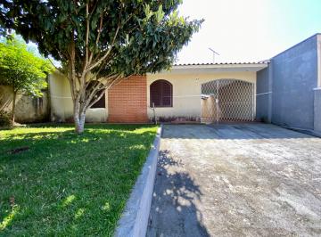 Casa de 3 quartos, Curitiba · Casa com terreno grande!