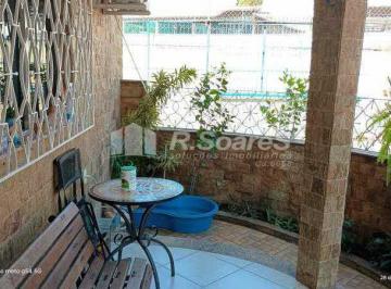 Casa · 64m² · 6 Quartos · 3 Vagas · Casa de Vila : Duplex / Residencial / Vila Valqueire