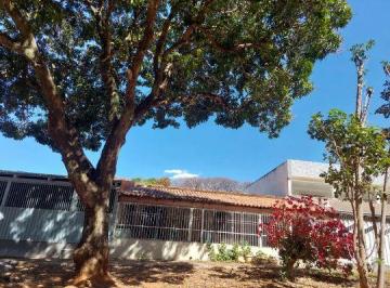 Casa de 3 quartos, Brasília · Excelente oportunidade-709 NORTE CASA Térrea super bem localizado na 709!