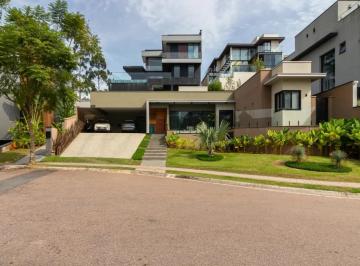 4454518_0.jpg · Casa em condomínio com 3 suítes, lazer completo e piscina no Residencial Itahyê