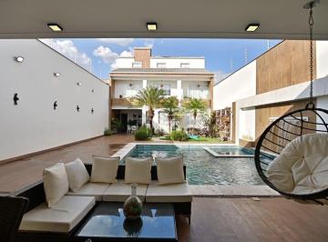 Casa · 256m² · 3 Quartos · 4 Vagas · QNA 11 - Tradição e modernidade na QNA 11 em Taguatinga