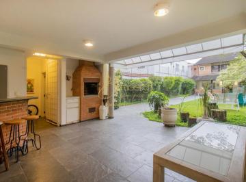 Casa · 363m² · 3 Quartos · 3 Vagas · Brooklin Novo / 500 metros / 3 suítes /escritório / lindo jardim