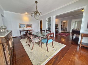 Apartamento · 278m² · 4 Quartos · 3 Vagas · Excelente apartamento 4 quartos, suítes, à venda no Chame Chame