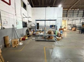 Comercial · 1600m² · 7 Vagas · Galpão para Locação na zona leste de São Paulo, com 1700m²