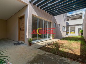 Casa · 270m² · 3 Quartos · 6 Vagas · Casa de alto padrão recém-construída na Cidade Jardim Cumbica | 270 m² construídos | 3 suítes