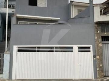 Casa · 230m² · 2 Quartos · 6 Vagas · Sobrado com 2 suítes, amplo salão, edícula e jacuzzi, Jardim São Paulo