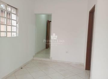 Casa · 128m² · Casa assobradada comercial na Vila Matilde com 5 salas, 3 banheiros e área livre