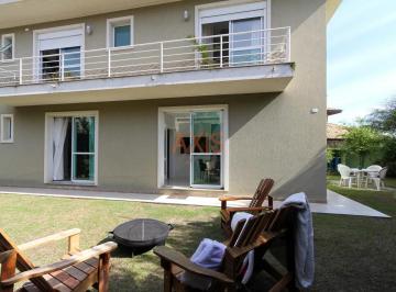 Casa · 317m² · 4 Quartos · 4 Vagas · Casa de 4 suítes à Venda no Condomínio Green Life | Uberaba Curitiba
