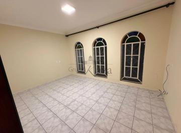 Casa · 250m² · 4 Quartos · 3 Vagas · Casa - Bosque dos Eucaliptos - 4 Dormitórios - 250m².
