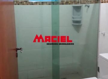 Casa · 118m² · 3 Quartos · 2 Vagas · excelente localização frente a praça com 2 garagens cobertas